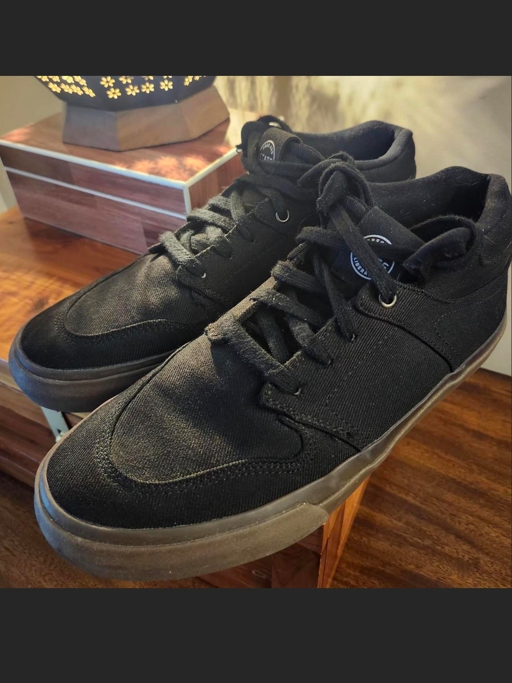 Men's Black Canvas Low-Top Sneakers - Casual Everyday Comfort